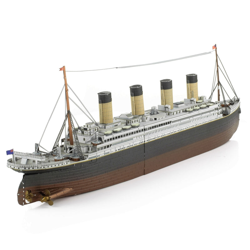 Metal Earth ICONX Premium Series - RMS Titanic Ship 1:928 Scale