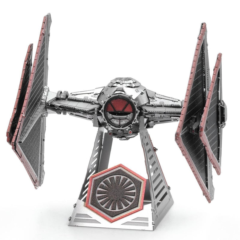 Metal Earth Metal Earth 3D Model Kit - Star Wars Sith Tie Fighter